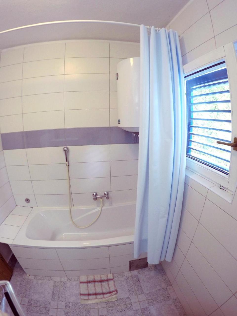 Blue City Apartment'S Repic Biograd Na Moru Eksteriør billede