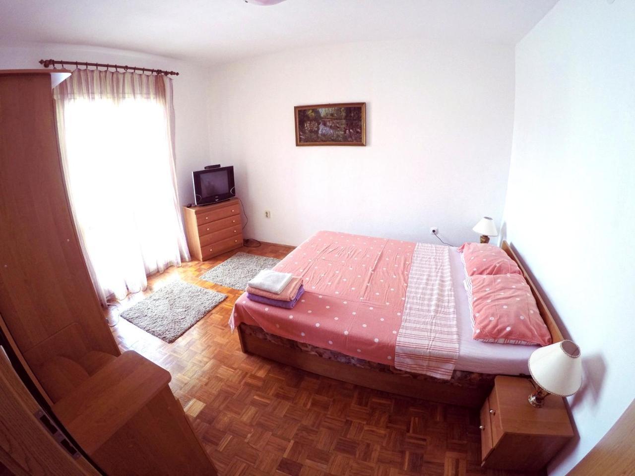 Blue City Apartment'S Repic Biograd Na Moru Eksteriør billede