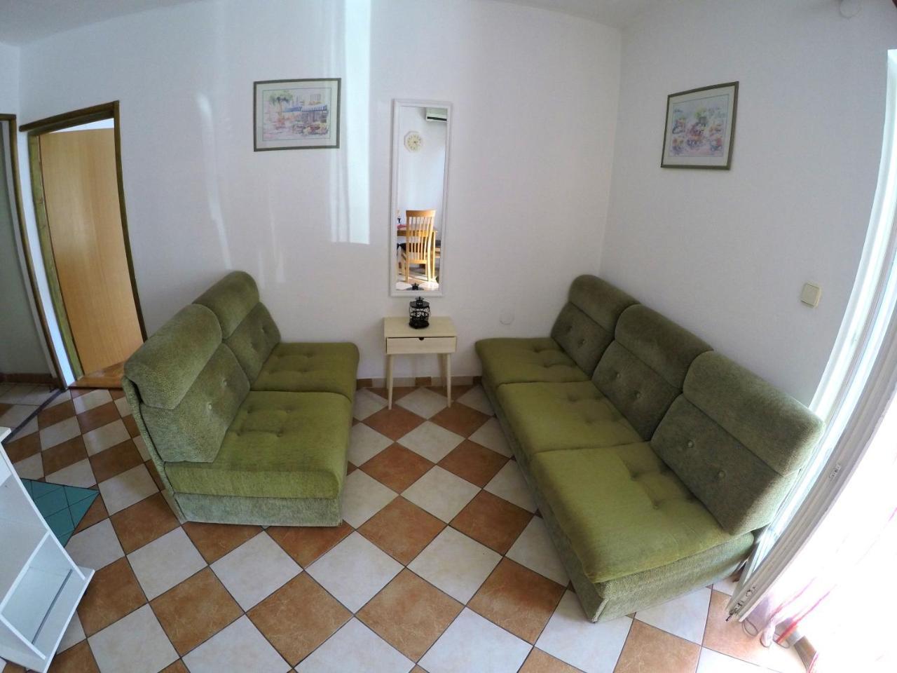 Blue City Apartment'S Repic Biograd Na Moru Eksteriør billede