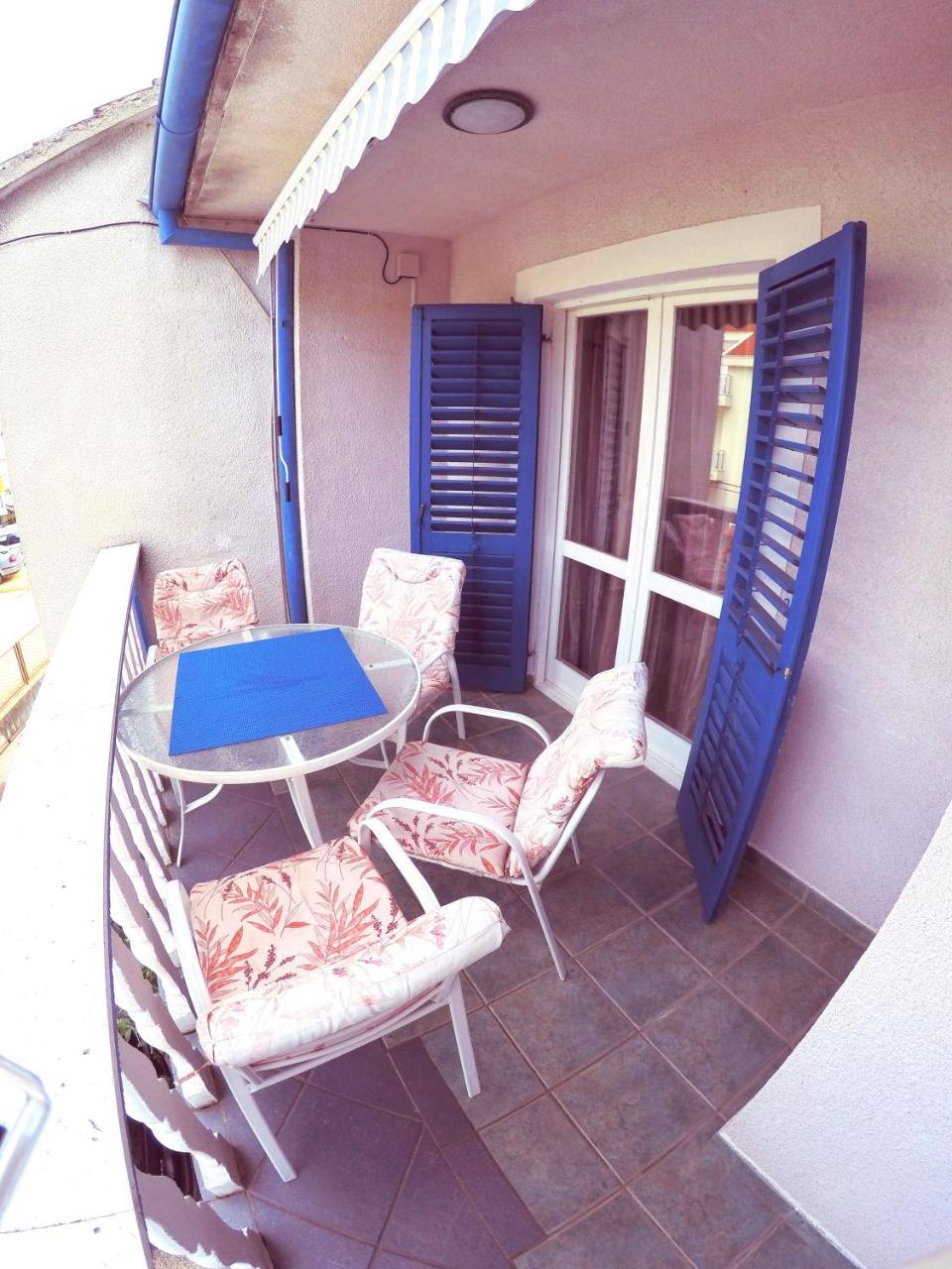 Blue City Apartment'S Repic Biograd Na Moru Eksteriør billede