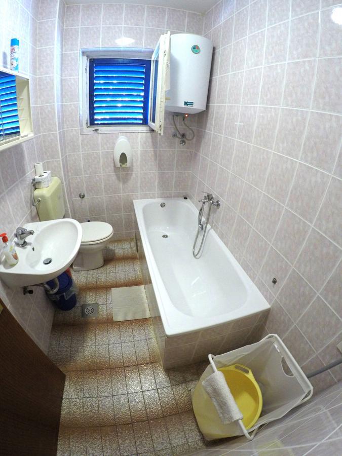 Blue City Apartment'S Repic Biograd Na Moru Eksteriør billede