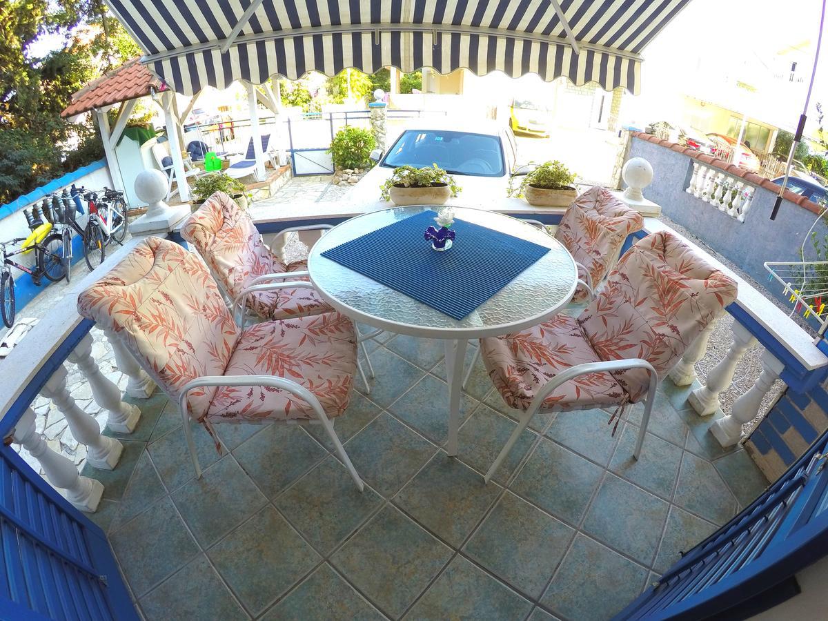 Blue City Apartment'S Repic Biograd Na Moru Eksteriør billede